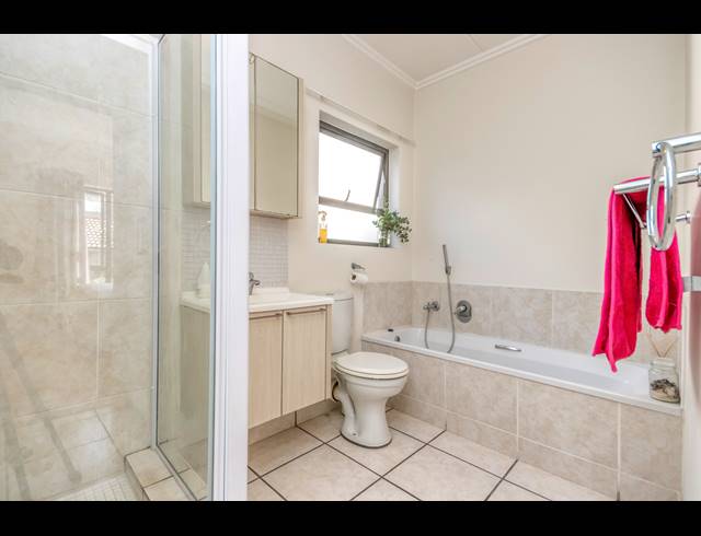 1 BEDROOM APARTMENT FOR SALE IN PAULSHOF